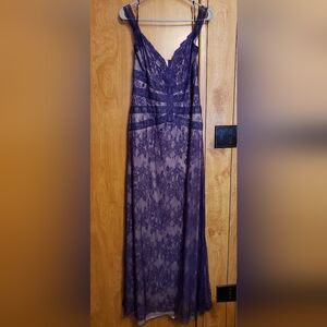Tadashi Shoji Purple Sweetheart Lace Gown Size 8